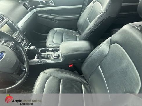 Used 2016 Ford Explorer XLT w/ Equipment Group 202A AWD/4WD image 3