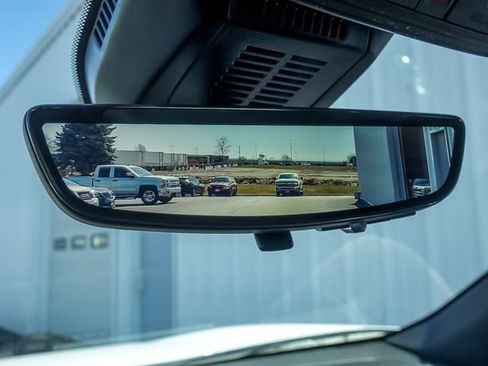 New 2026 Chevrolet Equinox LT w/ Safety and Technology Package FWD image 21