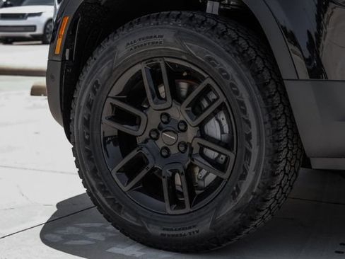 New 2026 Land Rover Defender 110 S AWD/4WD image 66