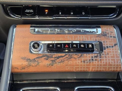 Used 2025 Lincoln Aviator Black Label w/ Black Label Special Edition image 26