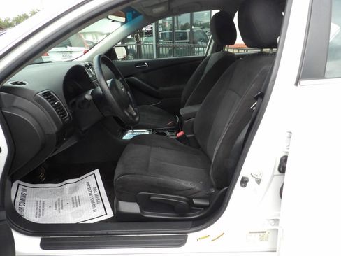 Used 2011 Nissan Altima Hybrid Sedan FWD image 7