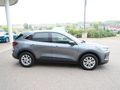Certified 2024 Ford Escape Active AWD/4WD image 4