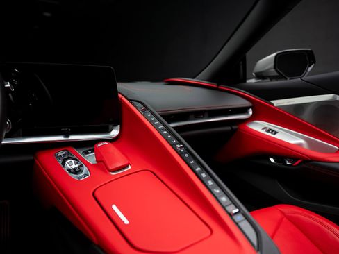 Used 2023 Chevrolet Corvette Stingray Preferred Conv w/ Z51 Performance Package RWD image 47