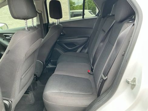 Used 2019 Chevrolet Trax LS w/ Tint and Cruise Package AWD/4WD image 16
