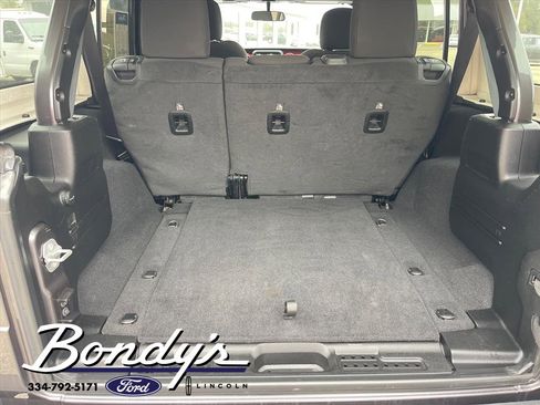 Used 2021 Jeep Wrangler Unlimited Rubicon image 18