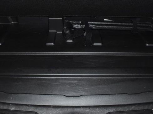 Used 2024 GMC Yukon SLE image 37