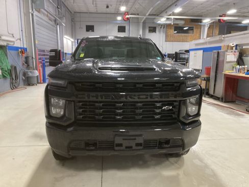 Used 2022 Chevrolet Silverado 2500 Custom w/ Custom Convenience Package image 2