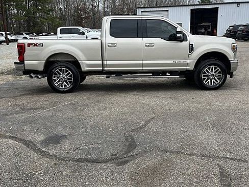 Used 2018 Ford F250 Lariat w/ Lariat Ultimate Package image 8