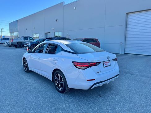 Used 2024 Nissan Sentra SV image 16