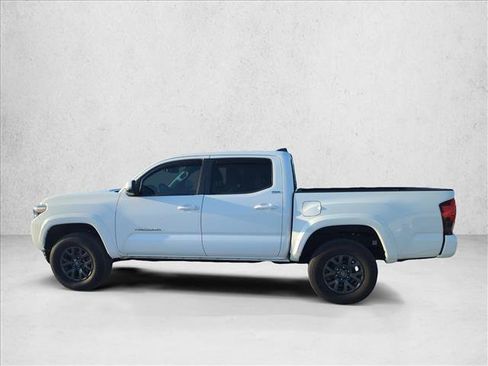 Certified 2022 Toyota Tacoma SR5 w/ Technology Package RWD image 6