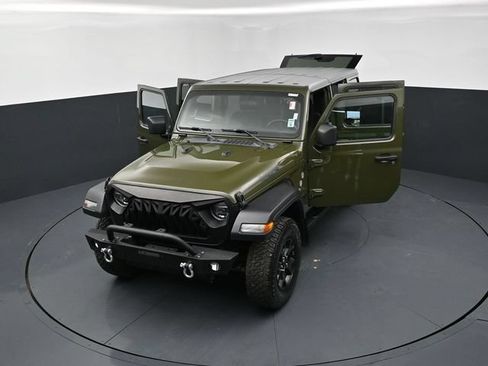 Used 2021 Jeep Wrangler Unlimited Sport AWD/4WD image 25