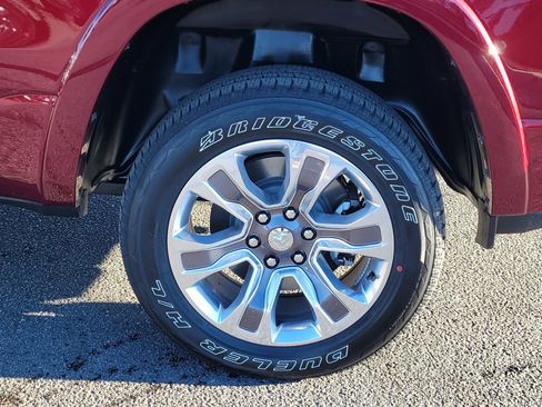 Used 2022 RAM 1500 Limited w/ Bed Utility Group image 14