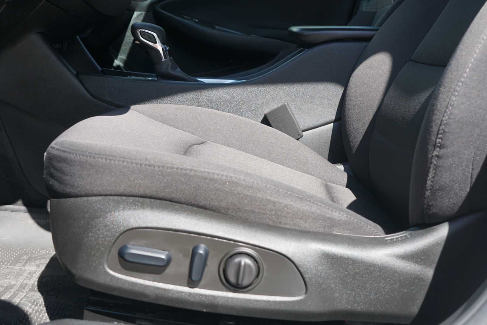 Used 2025 Chevrolet Malibu LT FWD image 18