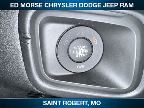 New 2026 Jeep Wrangler Unlimited Rubicon w/ Technology Group AWD/4WD image 18