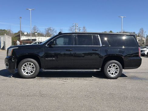 Used 2018 GMC Yukon XL SLT RWD image 3