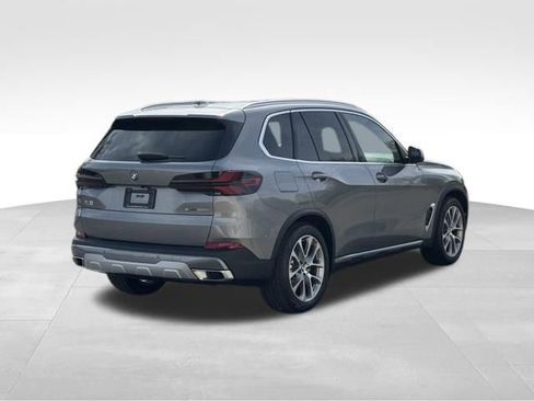 New 2026 BMW X5 xDrive50e w/ Premium Package AWD/4WD image 7