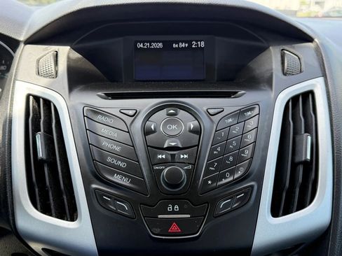 Used 2013 Ford Focus SE FWD image 25