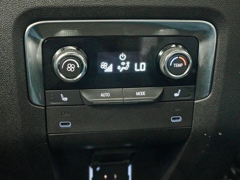Used 2025 Chevrolet Tahoe RST w/ Comfort Package AWD/4WD image 43