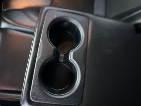 Used 2020 Jeep Cherokee Altitude image 18