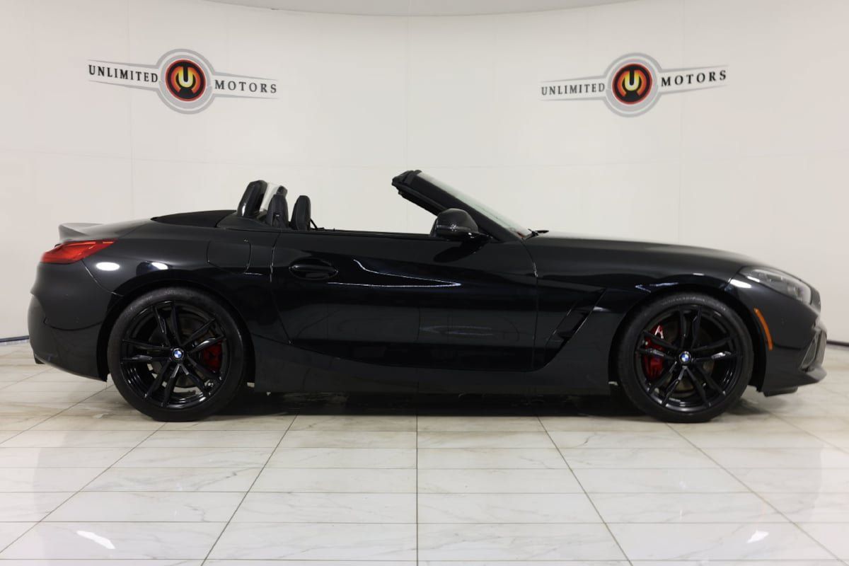 Used 2026 BMW Z4 M40i w/ Premium Package RWD image 2