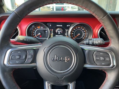 Used 2023 Jeep Wrangler Unlimited Rubicon w/ Dual Top Group image 28