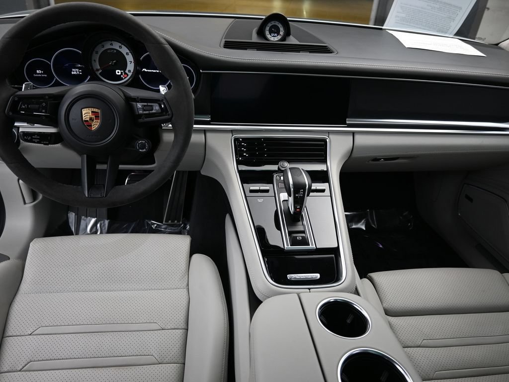 Certified 2022 Porsche Panamera GTS AWD/4WD image 6