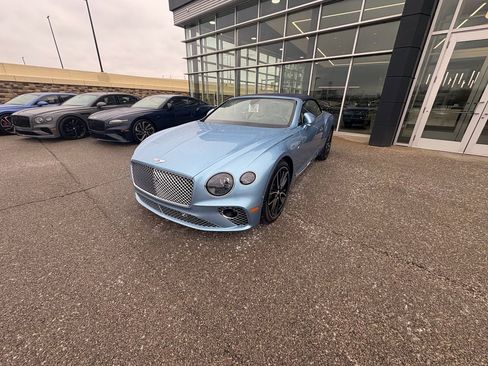 Used 2020 Bentley Continental GT image 3