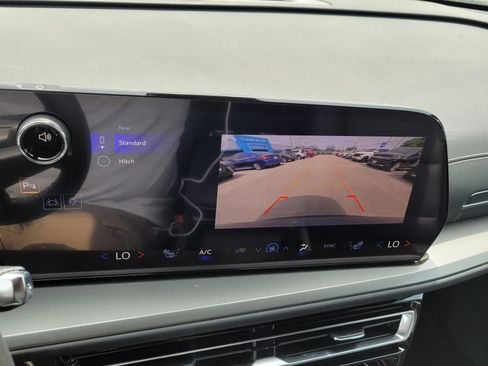 New 2026 Chevrolet Traverse LT FWD image 19