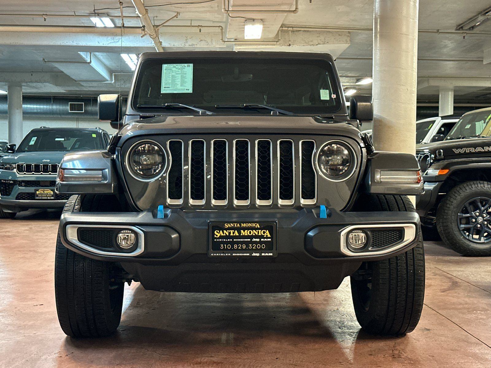 Used 2023 Jeep Wrangler Unlimited Sahara AWD/4WD image 8