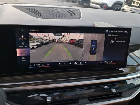 Used 2025 BMW X5 sDrive40i w/ Premium Package image 28