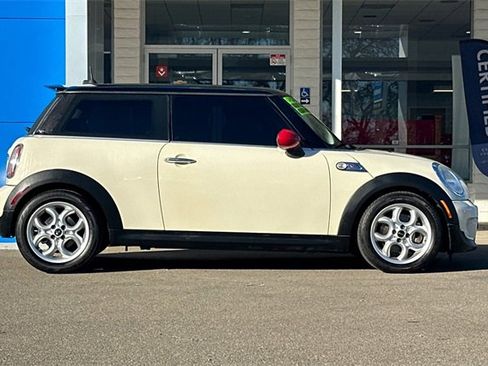 Used 2011 MINI Cooper S image 4