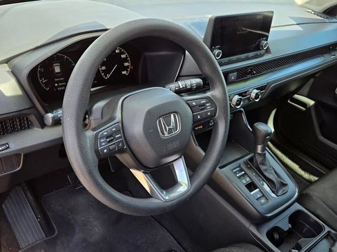 Used 2025 Honda CR-V EX image 9