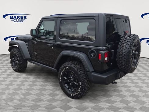 Used 2020 Jeep Wrangler Sport AWD/4WD image 7