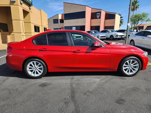 Used 2018 BMW 320i Sedan w/ Convenience Package image 2