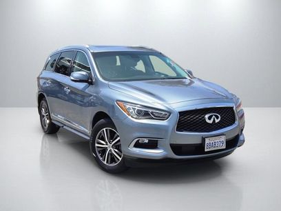 Used 2016 INFINITI QX60 FWD w/ Premium Plus Package