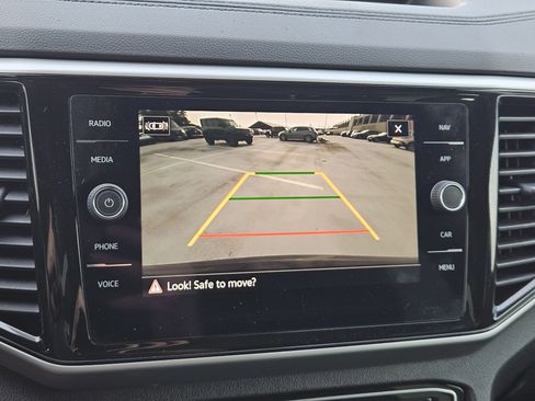 Used 2022 Volkswagen Atlas Cross Sport SEL R-Line image 20