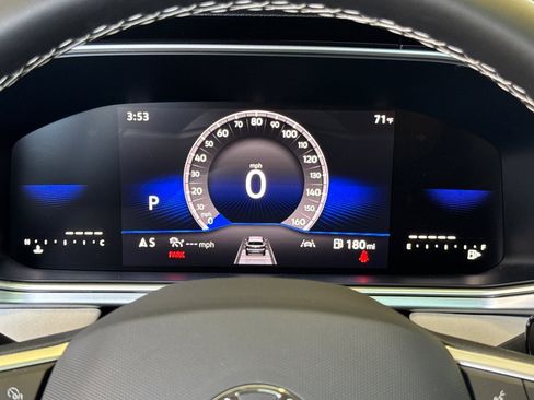 New 2025 Volkswagen Taos SE image 24