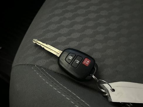 Used 2021 Toyota Tacoma SR5 image 26