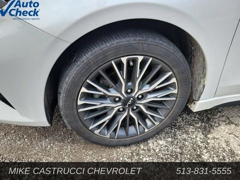 Used 2024 Kia Forte GT-Line w/ GT-Line Premium Package FWD image 9