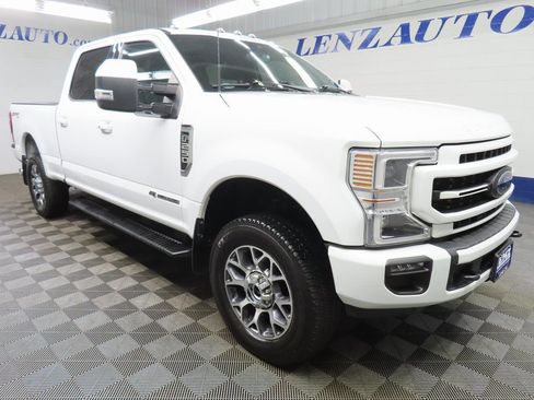 Used 2022 Ford F250 Lariat w/ Lariat Ultimate Package image 3