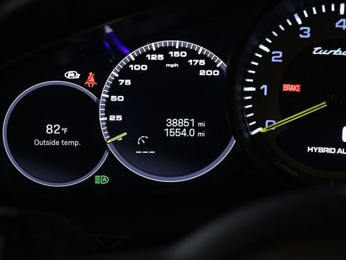 Certified 2023 Porsche Cayenne Turbo S AWD/4WD image 14