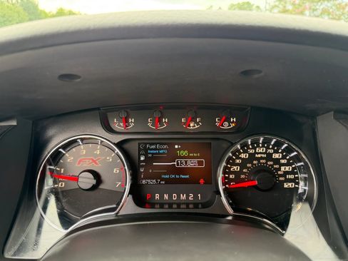 Used 2014 Ford F150 FX4 w/ Equipment Group 402A Luxury AWD/4WD image 18