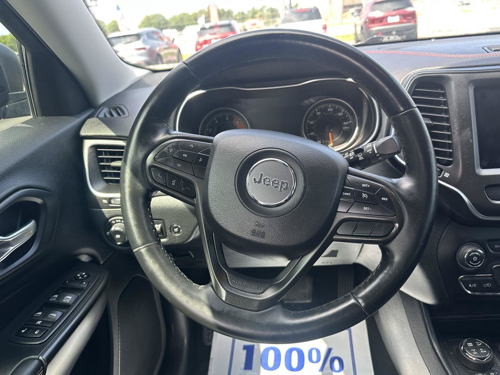 Used 2019 Jeep Cherokee Trailhawk w/ Comfort/Convenience Group AWD/4WD image 35