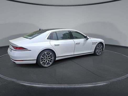 Used 2026 Genesis G90 3.5T AWD/4WD image 8