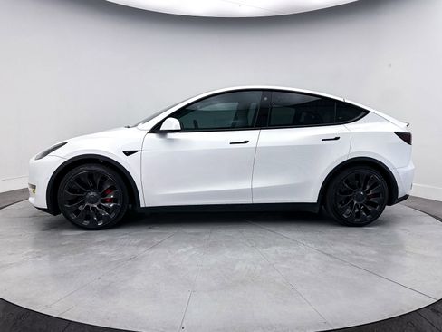 Used 2022 Tesla Model Y Performance AWD/4WD image 37