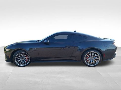 Used 2024 Ford Mustang GT Premium RWD image 4