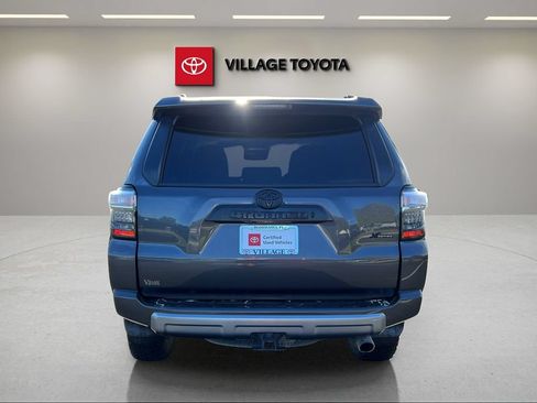Certified 2021 Toyota 4Runner TRD Off-Road Premium w/ Moonroof Package AWD/4WD image 4