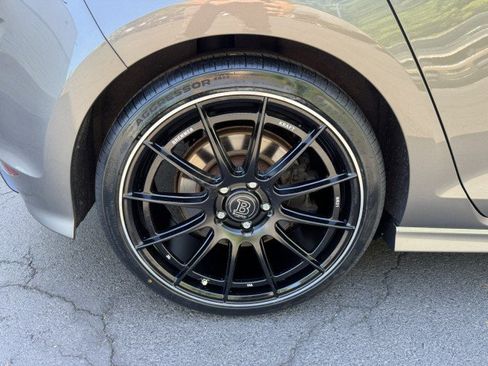 Used 2017 Volkswagen Golf 4-Door AWD/4WD image 42