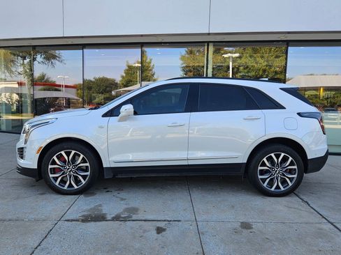 Used 2024 Cadillac XT5 Sportv w/ Platinum Package image 2
