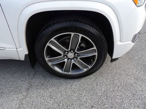 Used 2019 GMC Acadia Denali image 9